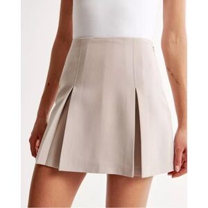 Abercrombie & Fitch Tan Skort with Pleats